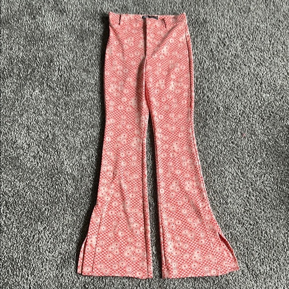 Zara Pastel Red/Coral and Cream Checkered Floral Flare Pants size small - Picture 2 of 10